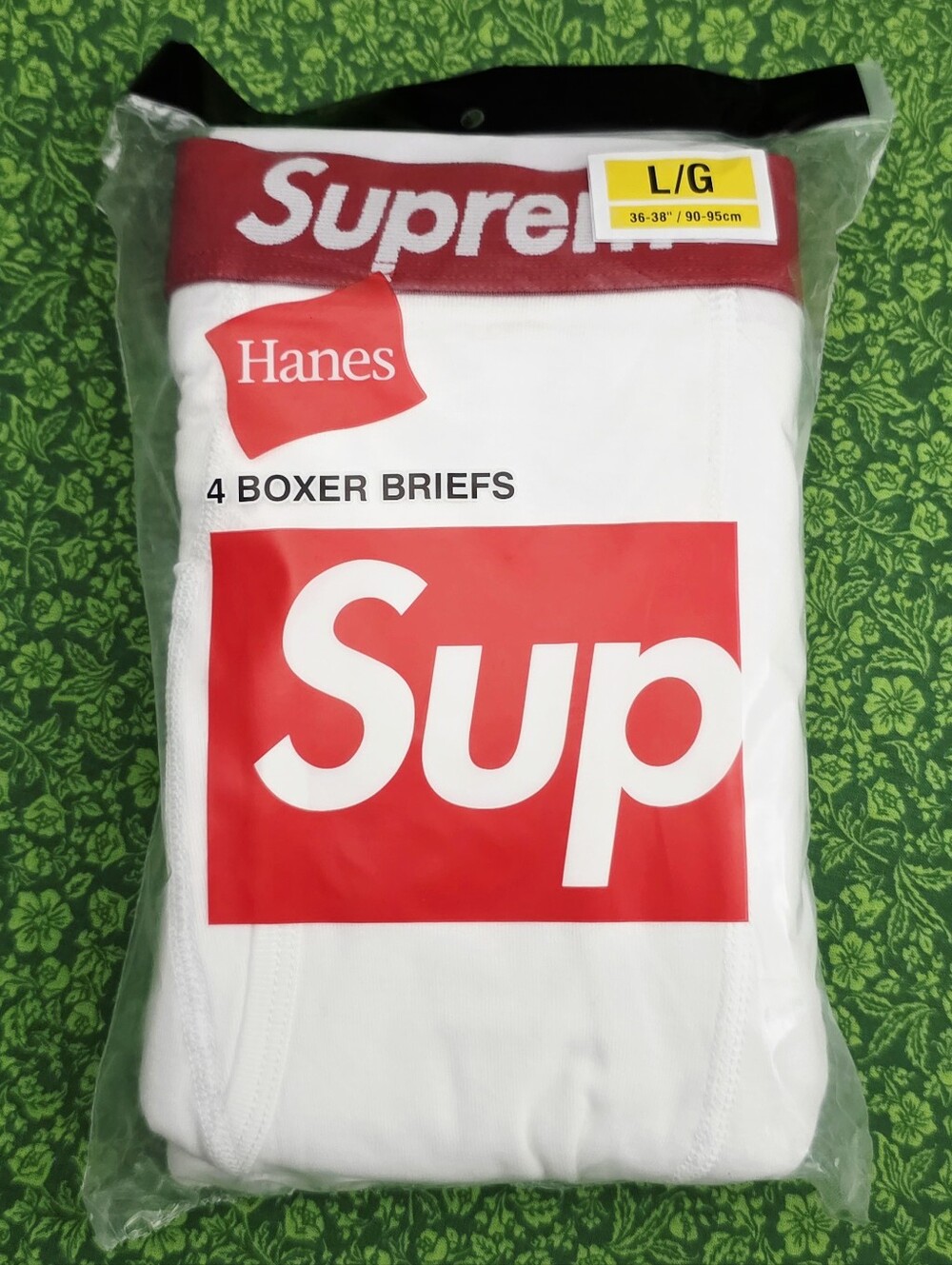 Hanes White Boxer Briefs in size Large